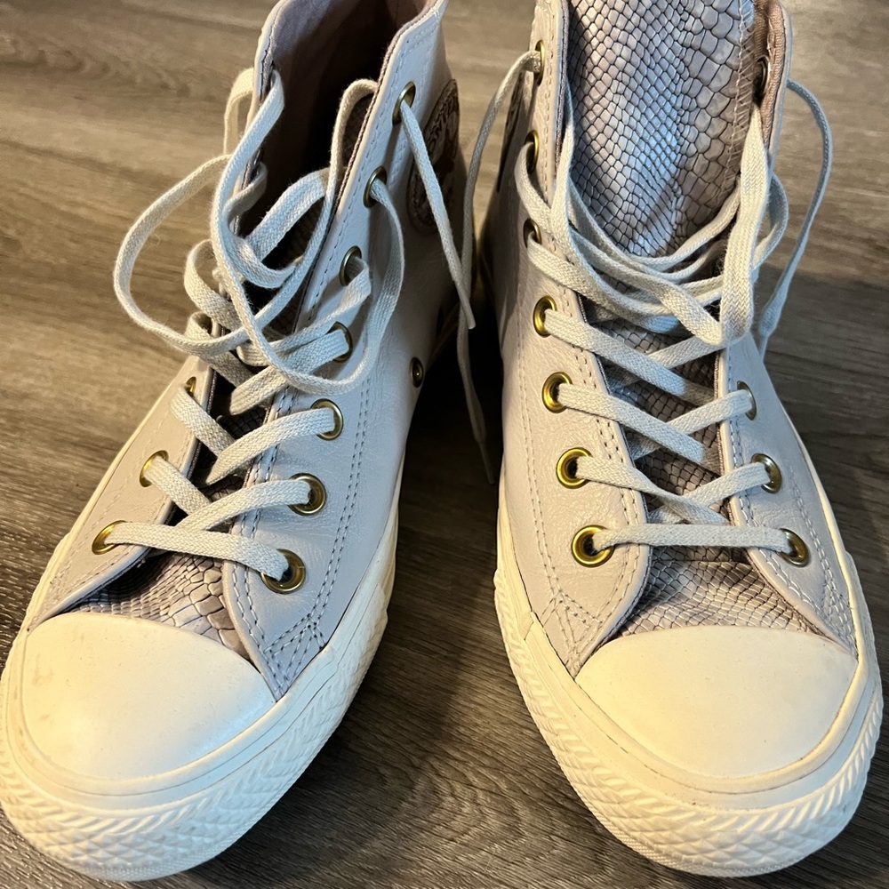 White & Grey Reptile Leather Converse US8 Womens